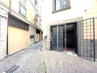 Immobile commerciale in Affitto a Viterbo, 800€, 121 m²