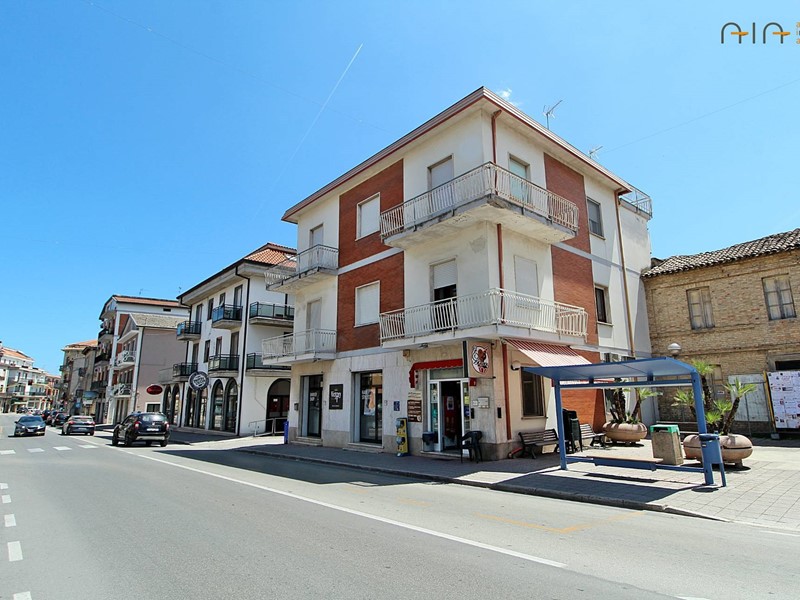 Immobile commerciale in Vendita a San Benedetto del Tronto, 58'000€, 51 m²