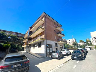 Appartamento in Vendita a San Benedetto del Tronto, 290'000&euro;, 133 m²