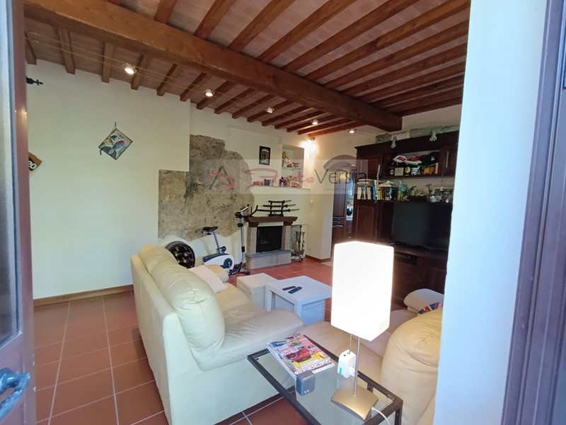 Casa Indipendente in Vendita a Pietrasanta, 260'000€, 84 m²