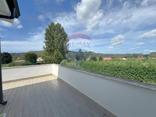 Villa in Affitto a Pozzuoli, 2'000€, 160 m²