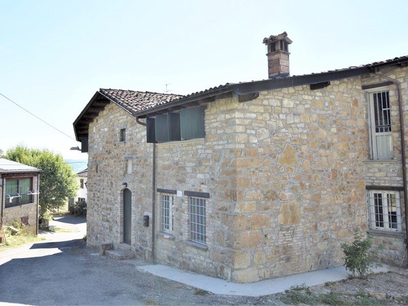 Casa Indipendente in Vendita a Bobbio, 230'000€, 180 m²