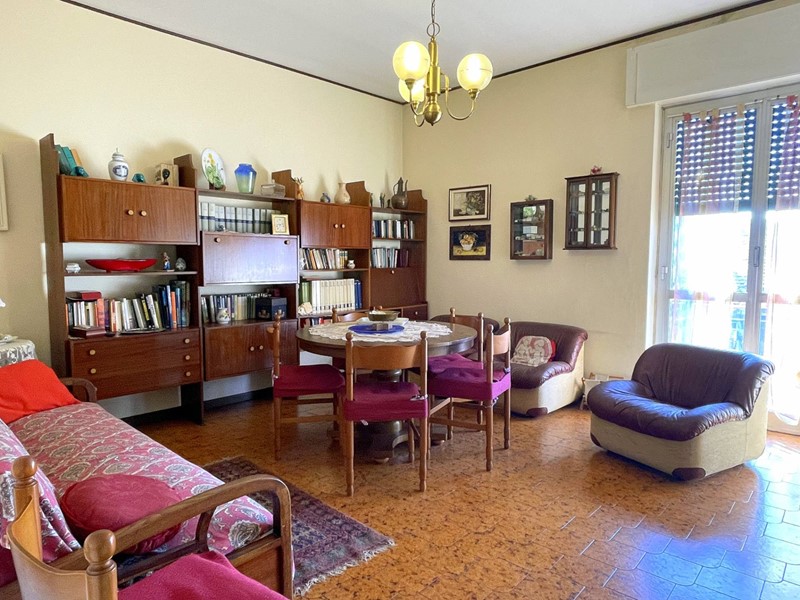 Appartamento in Vendita a Cairo Montenotte, 65'000€, 122 m²