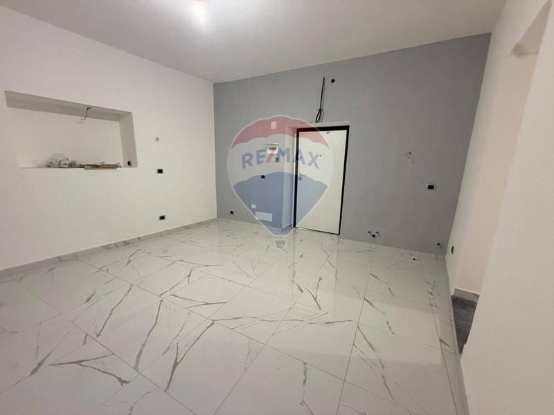 Bilocale in Vendita a Catania, 95'000&euro;, 60 m²