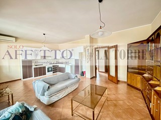 Trilocale in Vendita a Cava Manara, 138'000€, 85 m²