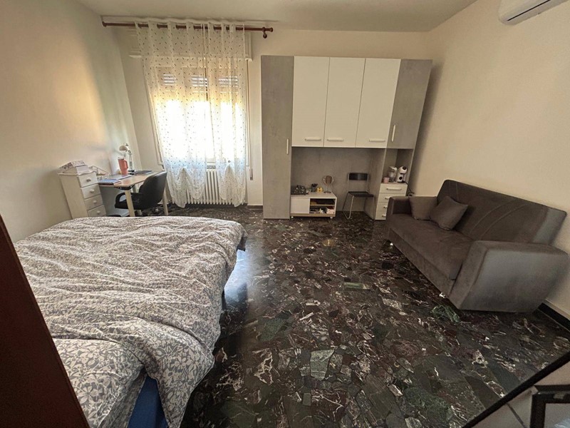 Casa Semi Indipendente in Affitto a Ferrara, 300&euro;, 16 m²