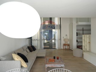 Loft in Affitto a Milano, 2'000€, 125 m²