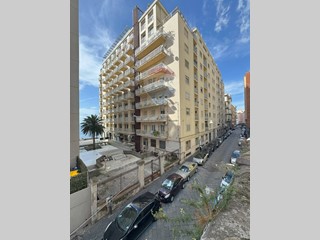 Quadrilocale in Affitto a Napoli, 900€, 60 m²