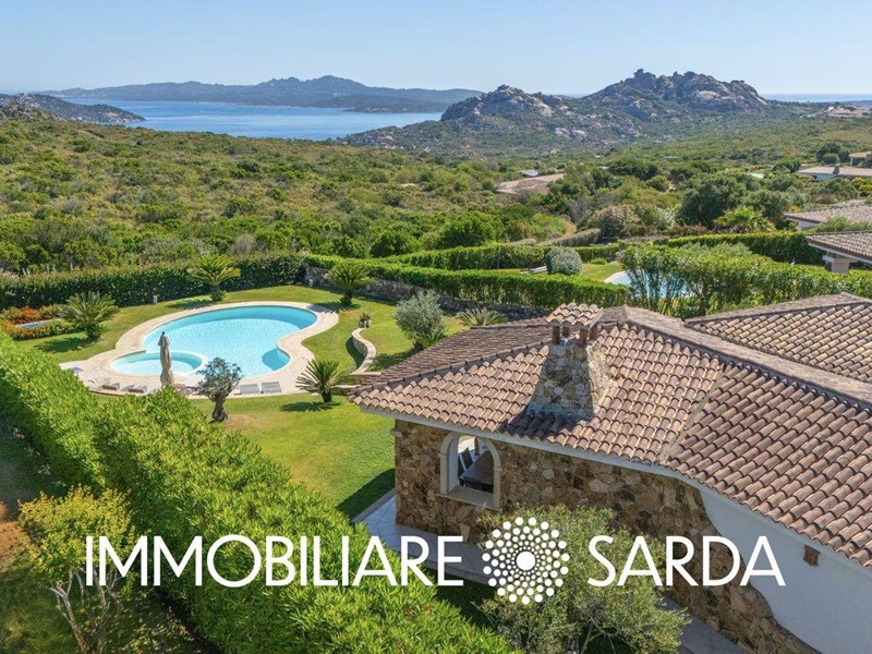 Villa in Vendita a Palau, 1'650'000€, 223 m²