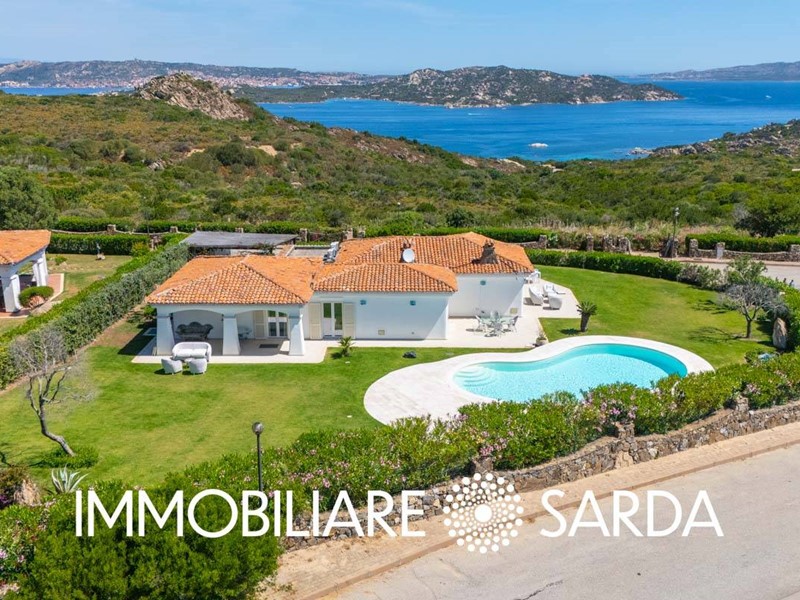 Villa in Vendita a Palau, 1'600'000€, 311 m²