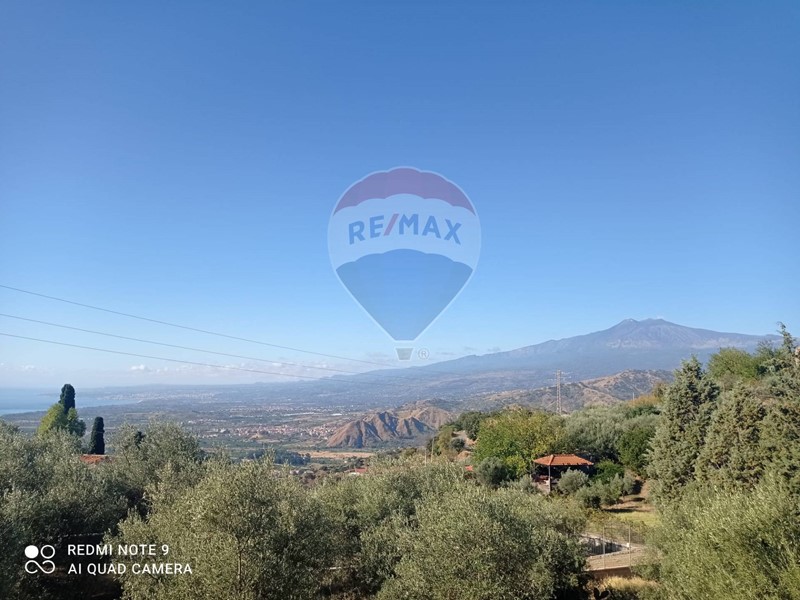 Rustico in Vendita a Castelmola, 42'000€, 62 m²