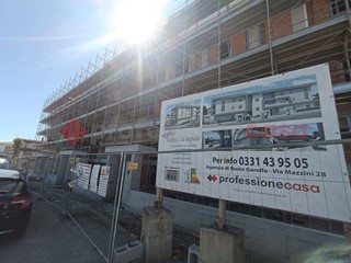 Bilocale in Vendita a Dairago, 165'000€, 64 m²