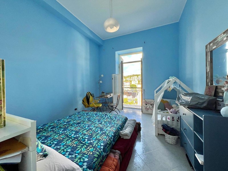 Trilocale in Vendita a Pozzuoli, 170'000€, 80 m²