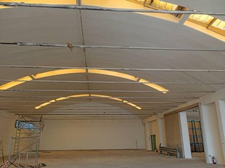 Capannone in Affitto a Calenzano, 3'900€, 460 m²