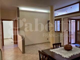 Trilocale in Vendita a Mesagne, 140'000€, 85 m²