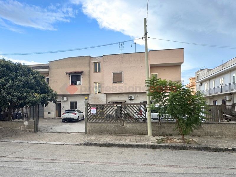 Trilocale in Vendita a Faggiano, 69'000€, 90 m²