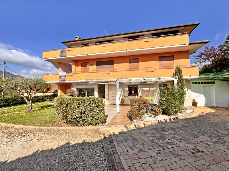 Appartamento in Vendita a Cornedo Vicentino, 119'000€, 139 m²