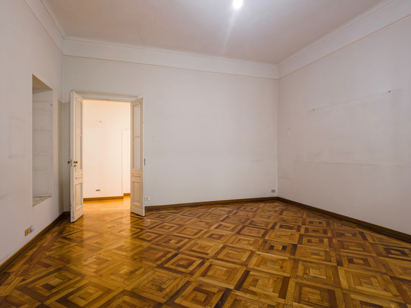 Appartamento in Vendita a Torino, zona Centro, 385'000€, 151 m²