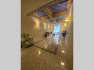 Trilocale in Affitto a Lucca, zona Centro Storico, 1'650€, 85 m², arredato