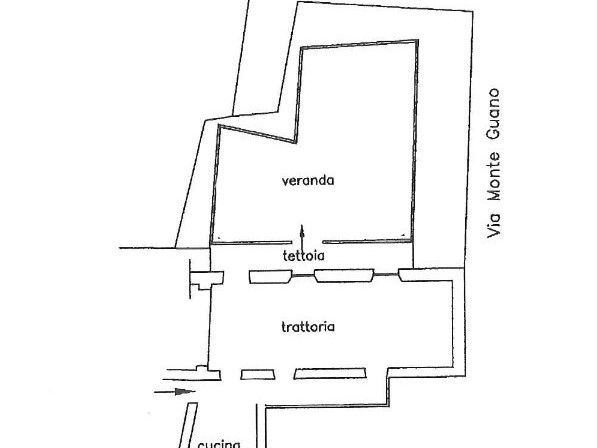 Attività commerciale in Vendita a Genova, 65'813€, 273 m²