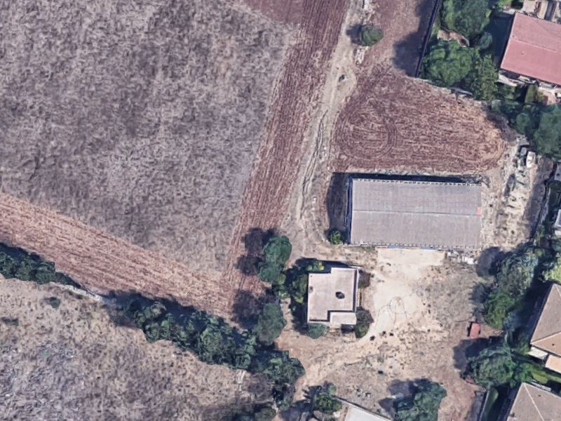 Villa in Vendita a Siracusa, 250'000&euro;, 720 m²