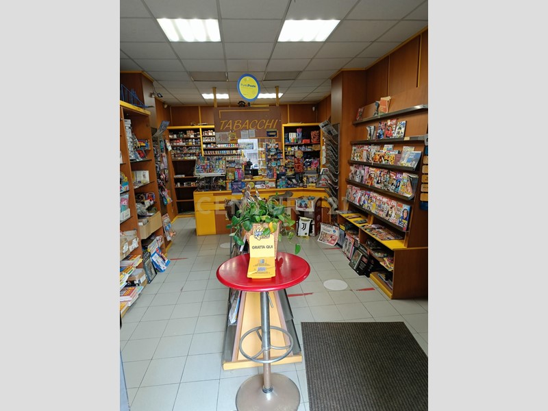 Attività commerciale in Vendita a Acireale, 310'000€, 65 m², arredato