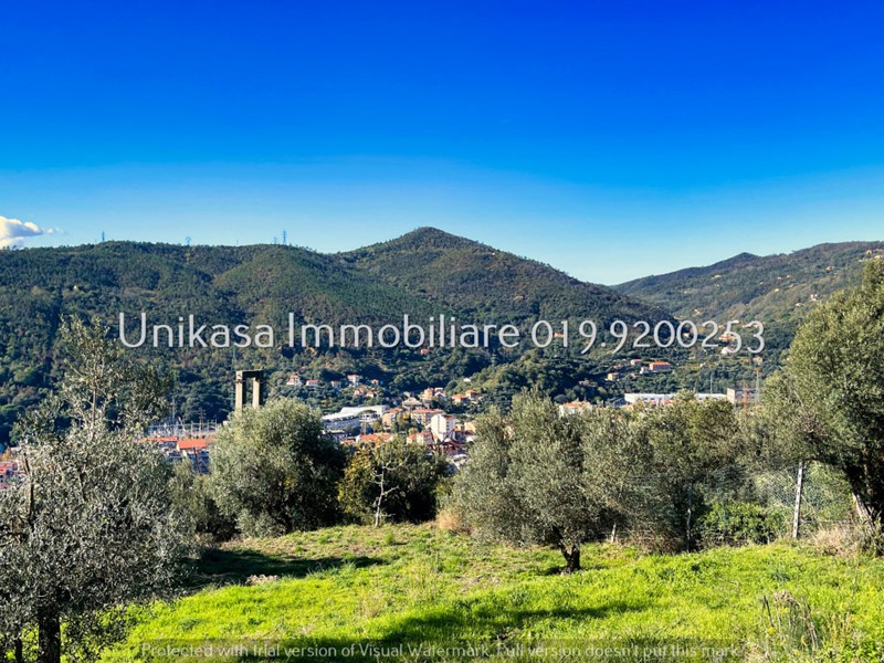 Terreno edificabile in Vendita a Savona, zona Villetta, 70'000€, 2000 m²