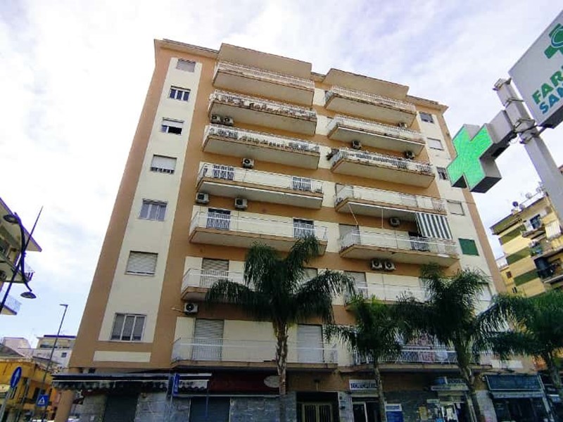 Trilocale in Vendita a Casalnuovo di Napoli, 155'000€, 100 m²