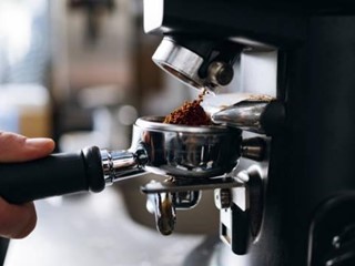 Attività commerciale in Vendita a Viareggio, 470'000€, 100 m²