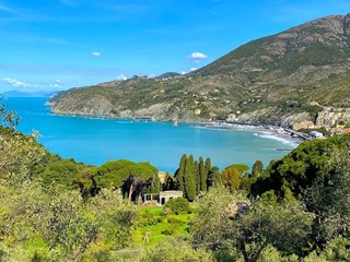 Casa Semi Indipendente in Vendita a Levanto, zona Montale, 125'000€, 179 m²