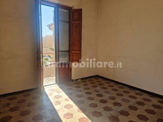 Villa bifamiliare in Vendita a Pisa, 285'000€, 90 m²