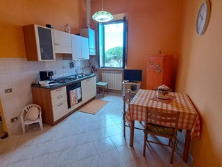 Bilocale in Vendita a Rosignano Marittimo, zona Rosignano Solvay, 115'000€, 50 m²