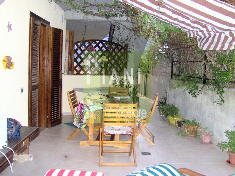 Trilocale in Vendita a Porto Azzurro, 270'000&euro;, 60 m², con Box