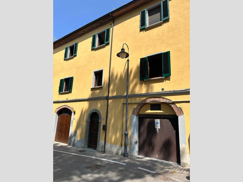 Quadrilocale in Vendita a Campiglia Marittima, 250'000&euro;, 90 m², arredato, con Box