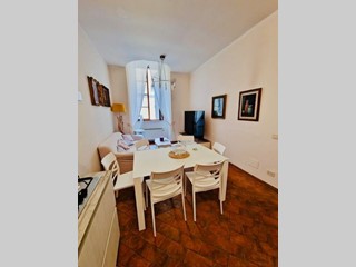 Appartamento in Vendita a Siena, 410'000€, 90 m², arredato