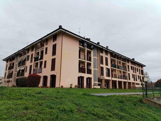 Trilocale in Vendita a Grezzago, 72'750€, 69 m²