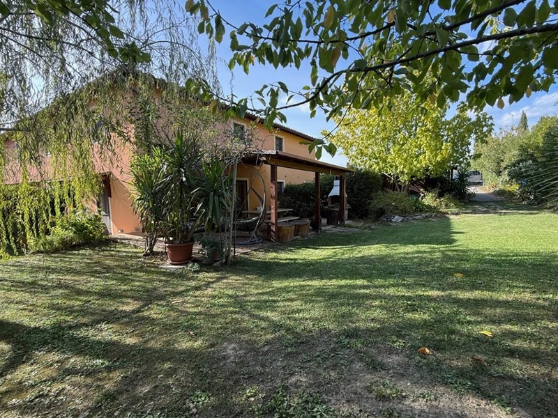 Casale in Vendita a Certaldo, 270'000€, 92 m²