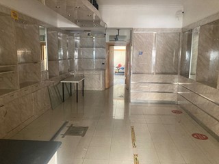 Negozio in Vendita a Empoli, 180'000€, 95 m²