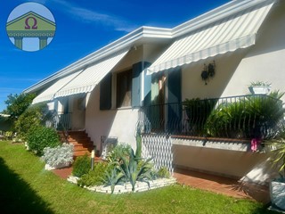 Casa Semi Indipendente in Vendita a Villorba, 315'000&euro;, 241 m²