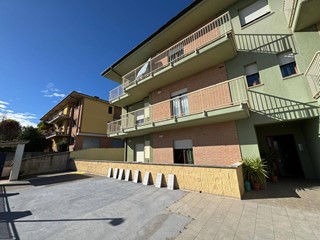 Appartamento in Vendita a Santa Vittoria in Matenano, 110'000€, 98 m²