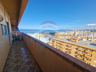 Appartamento in Vendita a Palermo, 149'000€, 120 m²