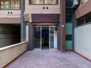 Negozio in Vendita a Palermo, 110'000€, 60 m²