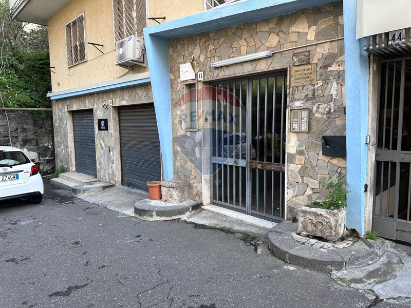 Quadrilocale in Vendita a Catania, 150'000&euro;, 100 m²