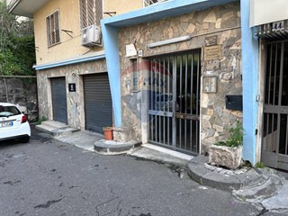 Quadrilocale in Vendita a Catania, 150'000&euro;, 100 m²