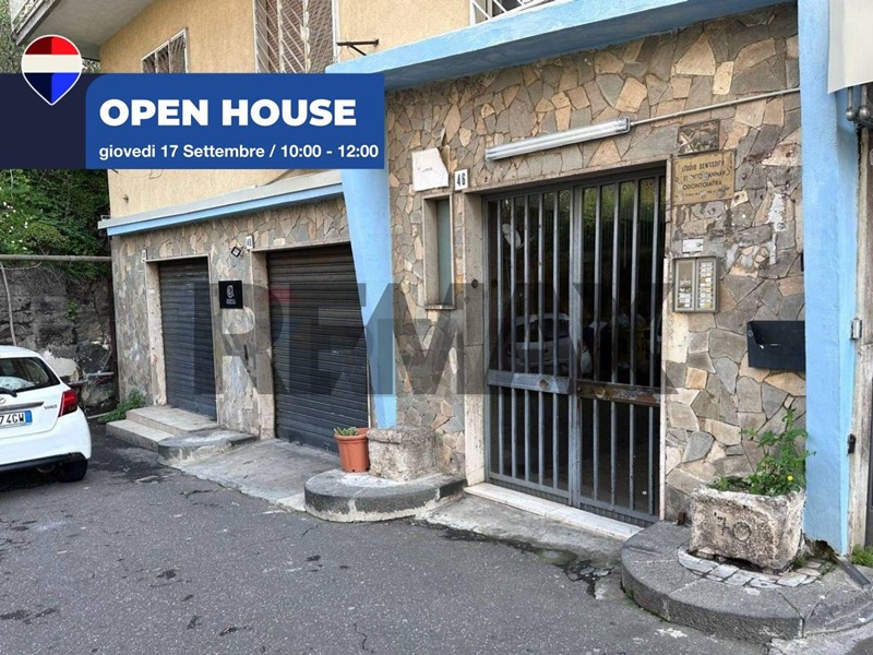 Appartamento in Vendita a Catania, 135'000&euro;, 100 m²
