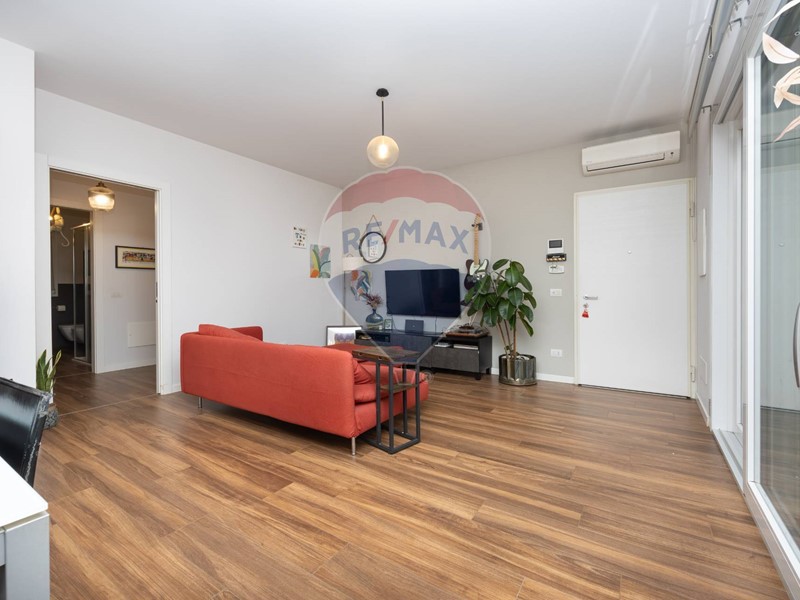 Trilocale in Vendita a Pozzo d'Adda, 239'000€, 94 m²