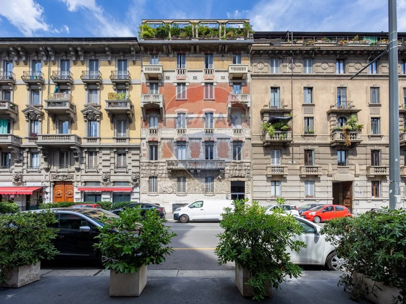 Stanza in Affitto a Milano, 950€, 136 m²