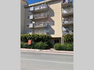 Appartamento in Vendita a Caltanissetta, 70'000€, 102 m²