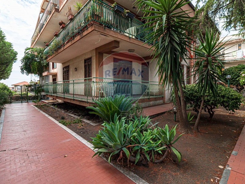 Quadrilocale in Vendita a Sant'Agata li Battiati, 149'000€, 110 m²