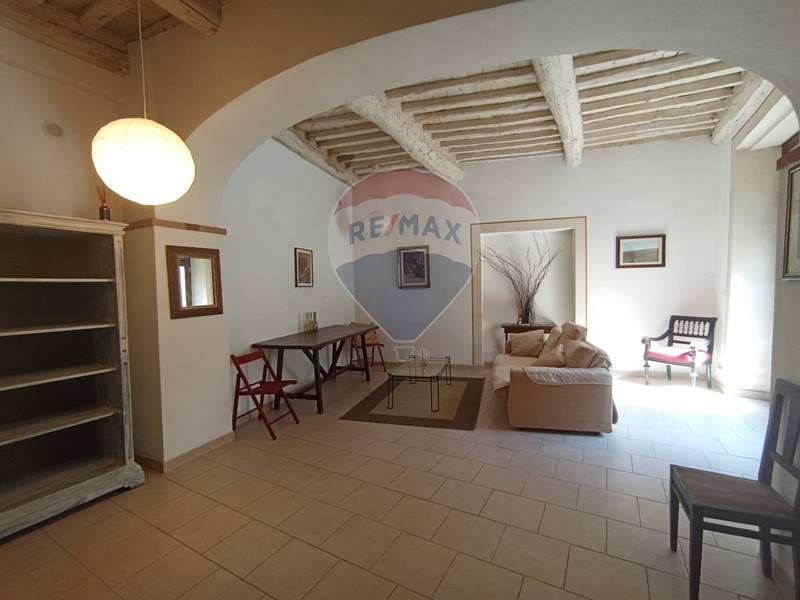 Trilocale in Affitto a Bagni di Lucca, 400€, 80 m²